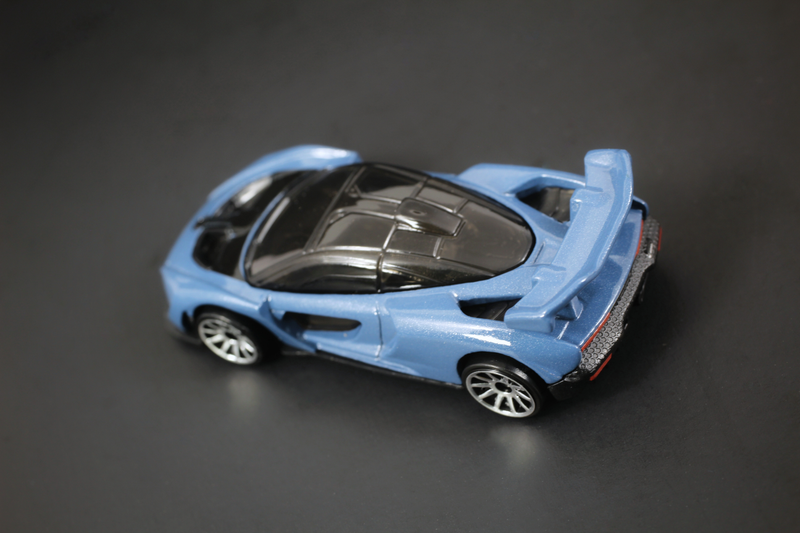 Illustration for article titled Hot Wheels' latest $1 Hypercar: McLaren Senna